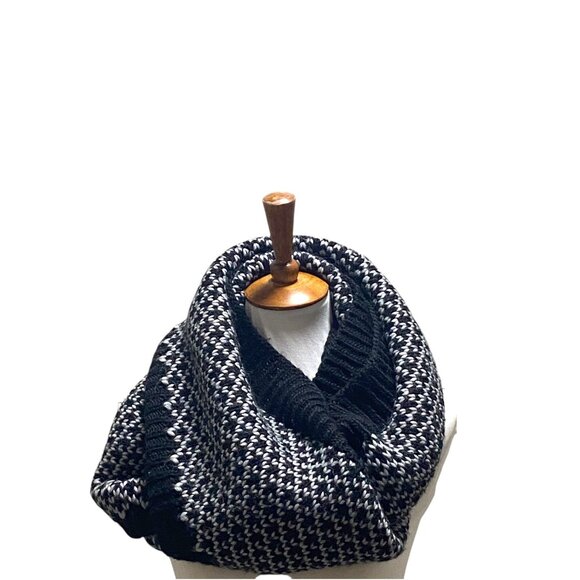 Lululemon Infinity Mad Fair Isle Scarf Silver Slate/Black One Size - Picture 5 of 14